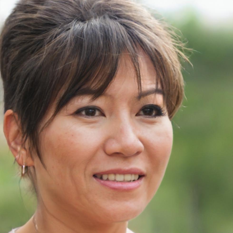 Directora financiera satisfecha con programa de educación empresarial